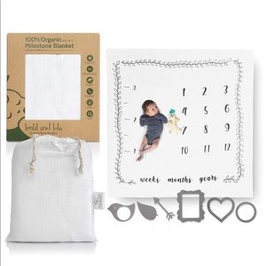 Lentil and Lola Baby Milestones Blanket